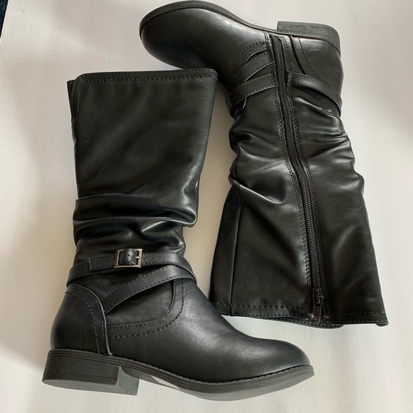 Sarah Jayne Girls Black Boot size 13 M - Picture 1 of 5